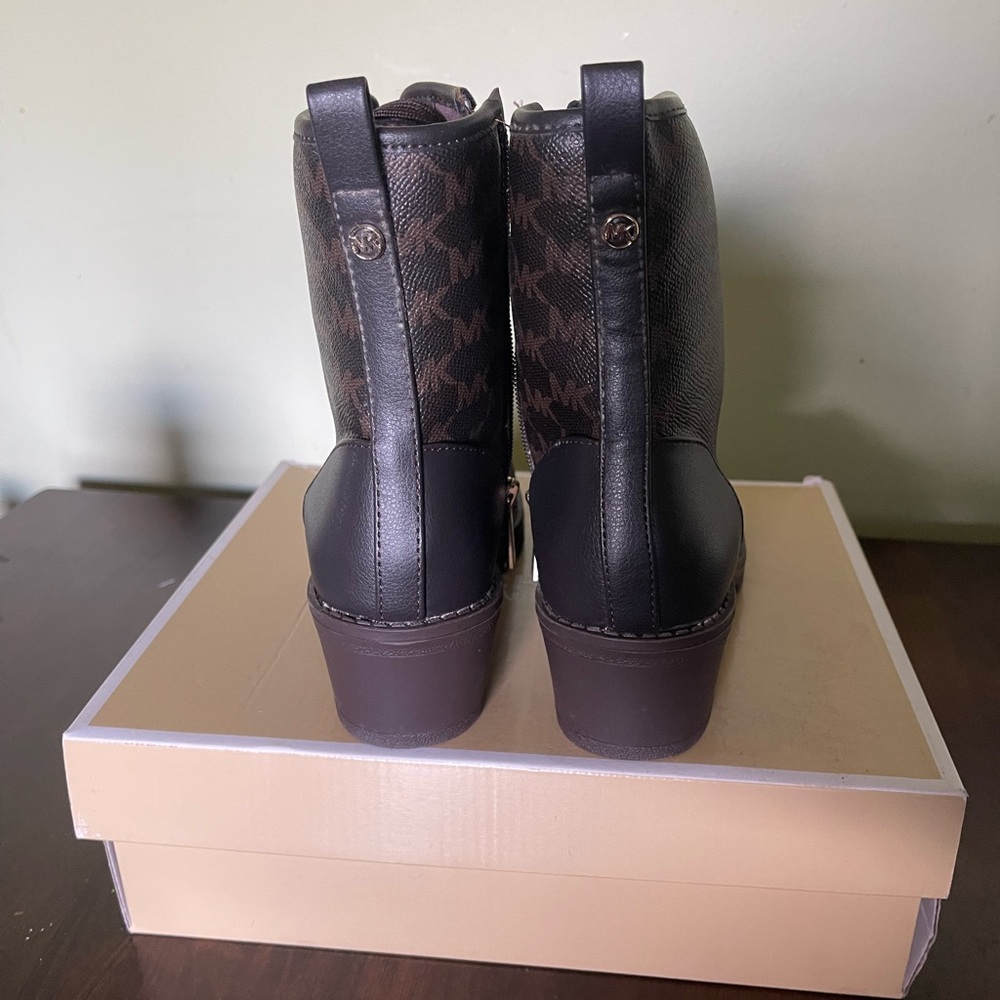 Michael Kors Black and Brown Boots - Picture 7 of 9